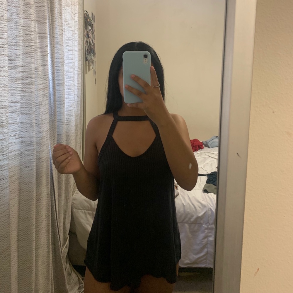 Dark grey top